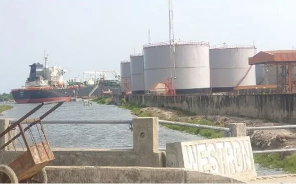 SHIP-OFFLOADING-640x366