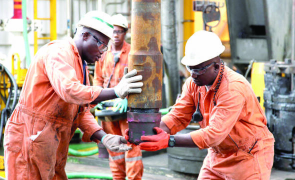 Oil-worker-2-640x360-1-640x360