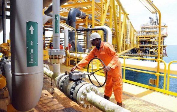 oil-exploration-drill-crude-oil-e1467974457765
